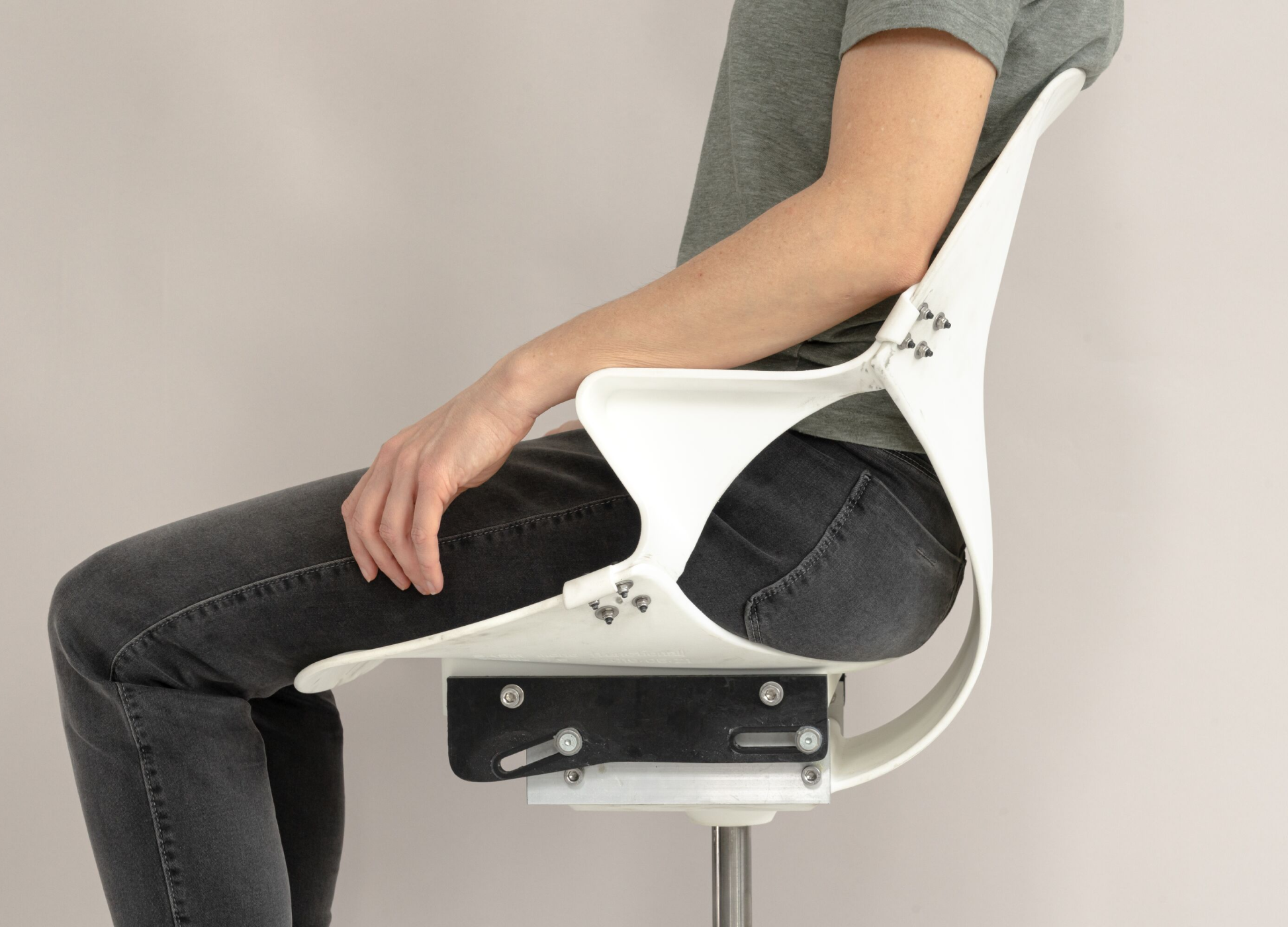 An image on JP-HM | Herman Miller Japan