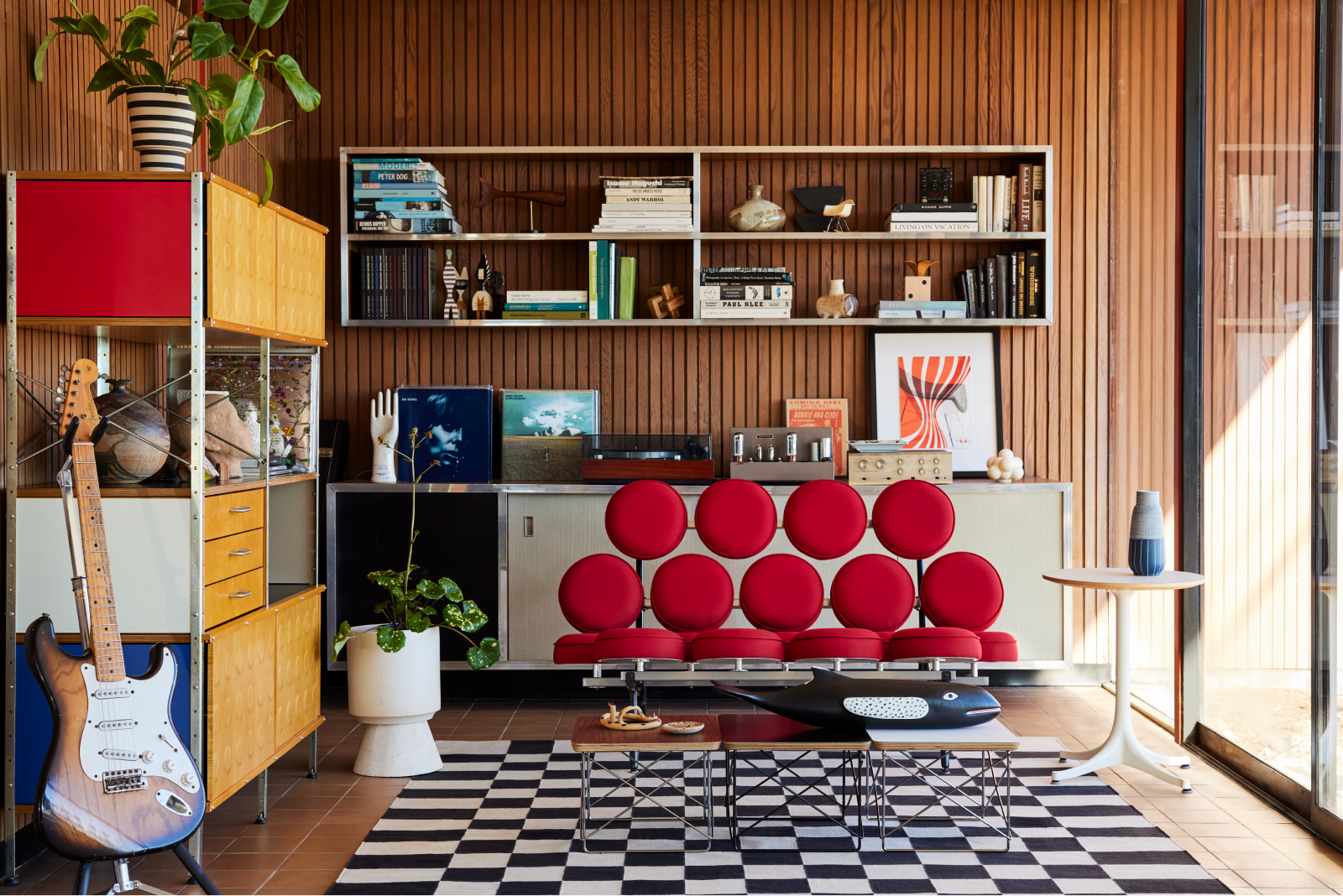 The Eames management chair is part of the Eames Aluminum Group Collection.