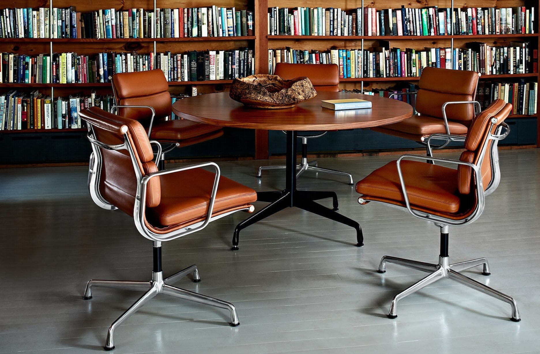 An image on JP-HM | Herman Miller Japan