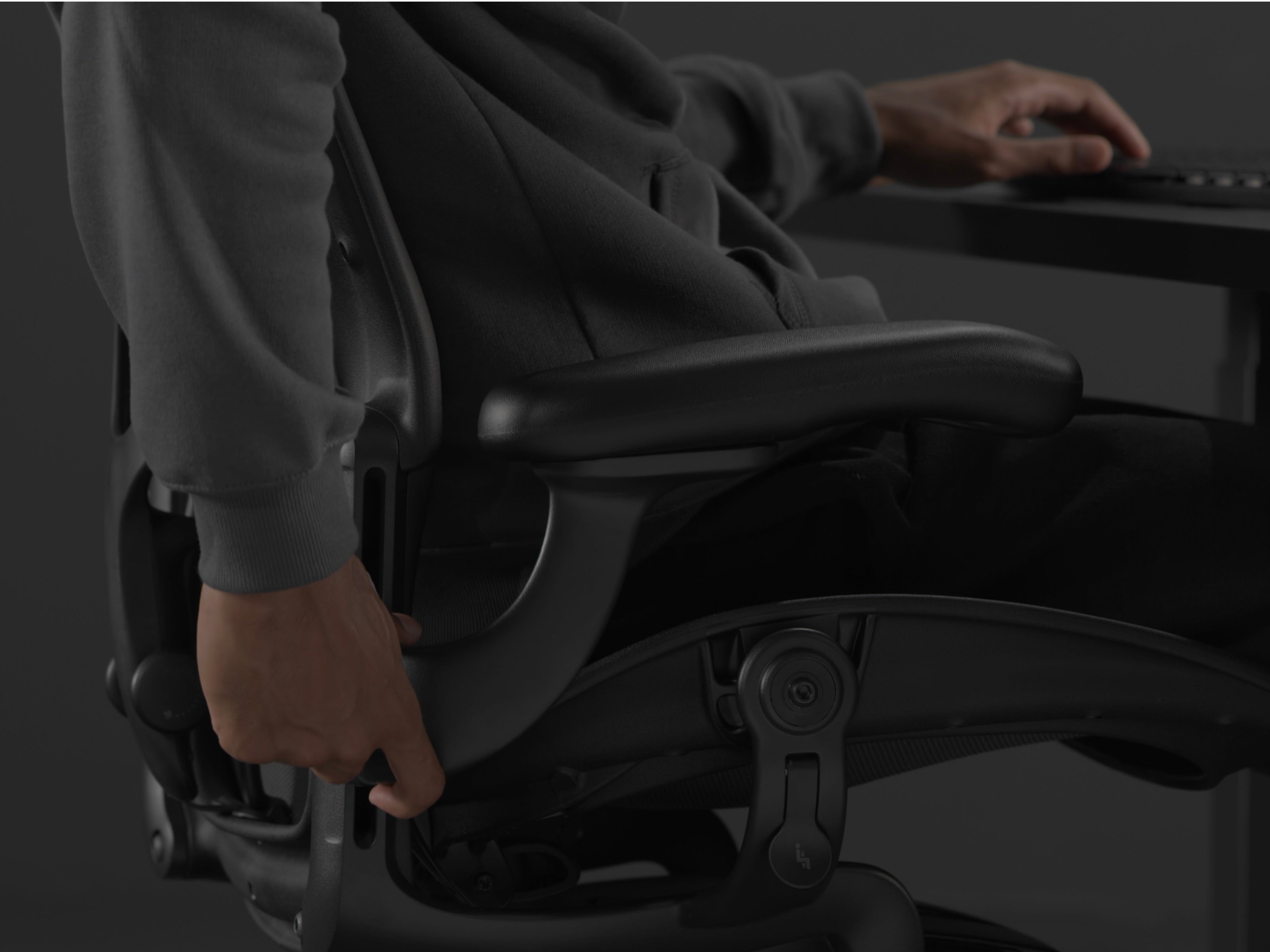 An image on JP-HM | Herman Miller Japan