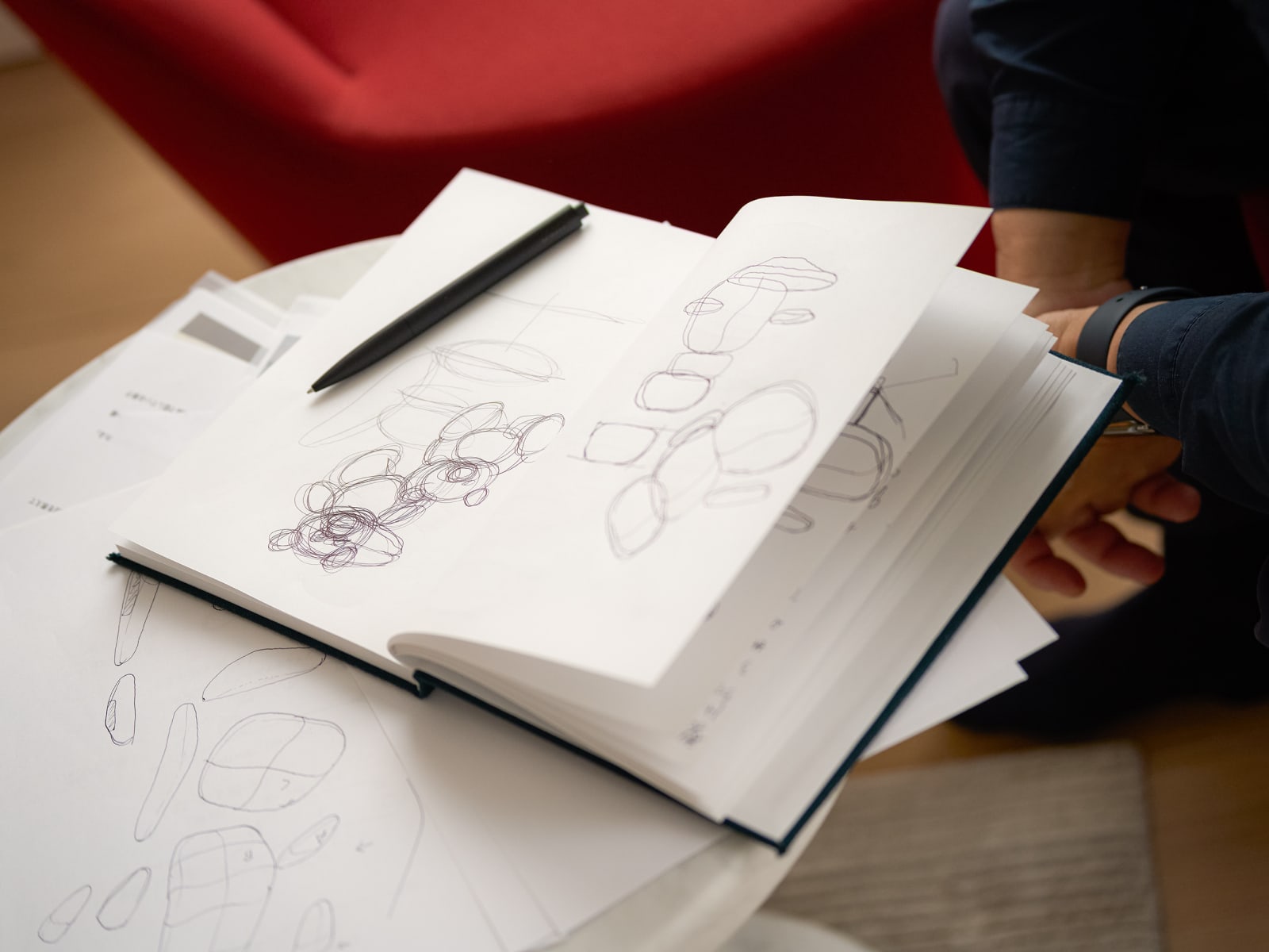 An image on JP-HM | Herman Miller Japan