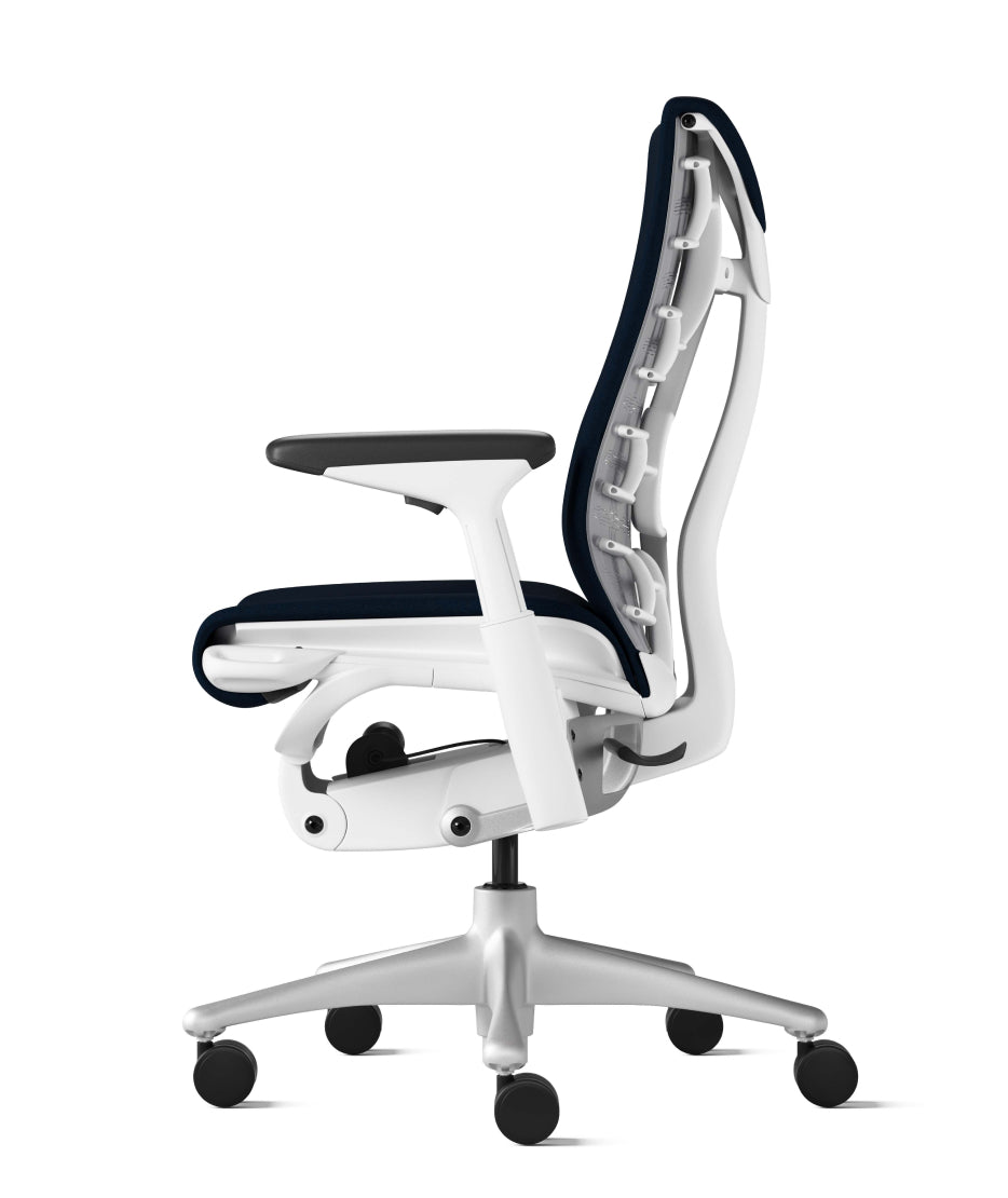 エンボディチェア