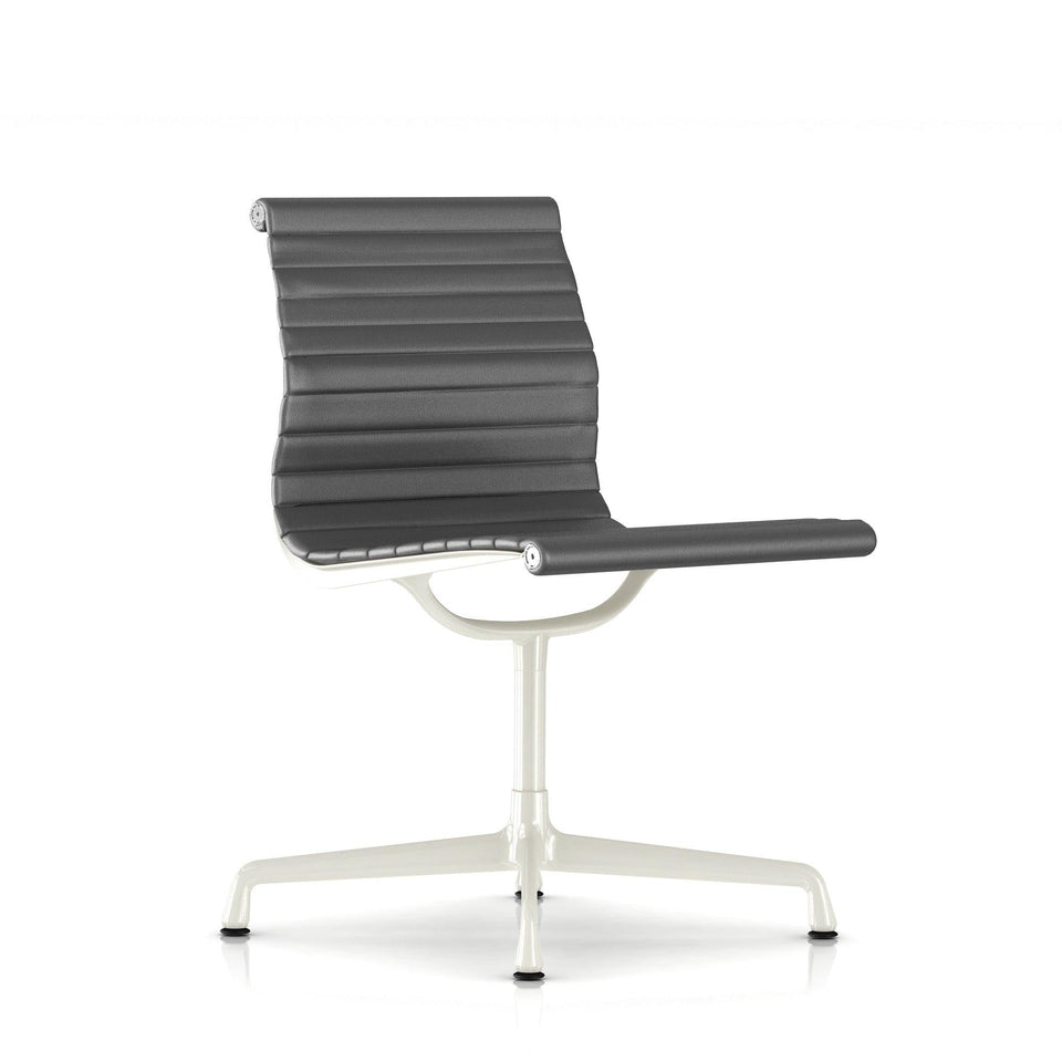 イームズアルミナムグループ サイドチェア