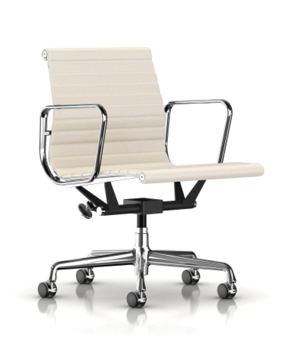 【通常在庫品】イームズアルミナムグループ マネジメントチェア