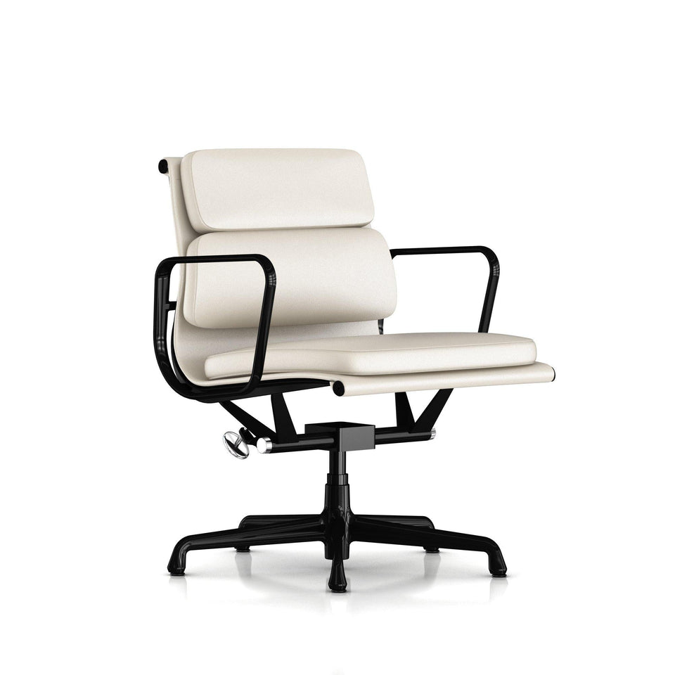 イームズソフトパッドマネジメントチェア