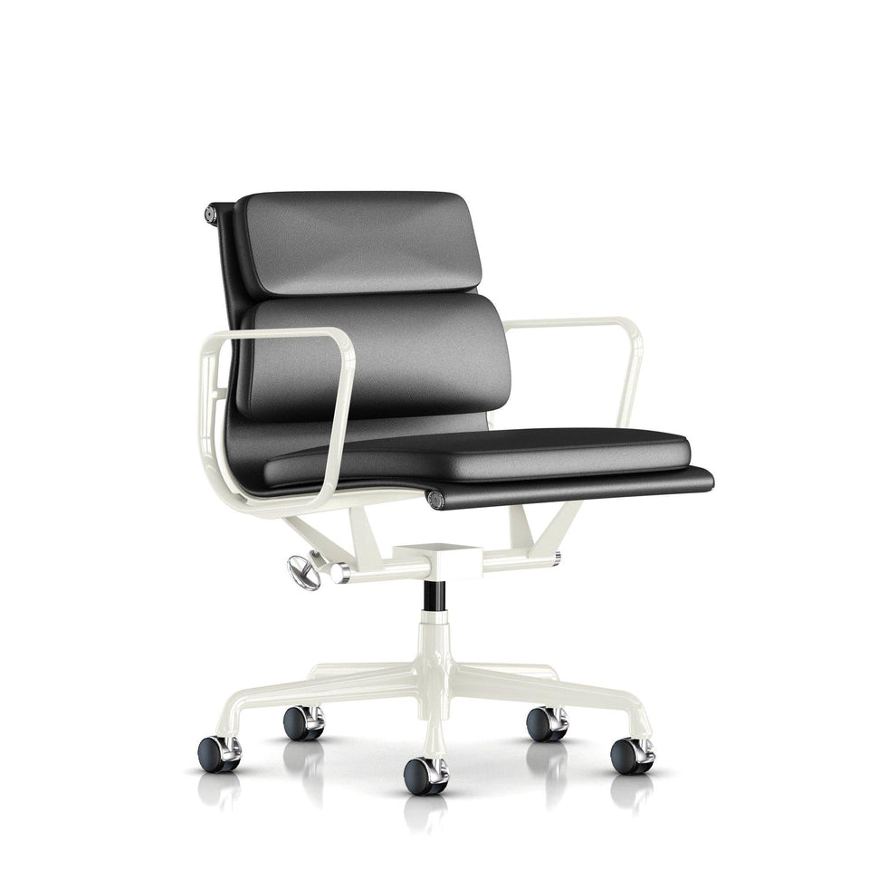 イームズソフトパッドマネジメントチェア