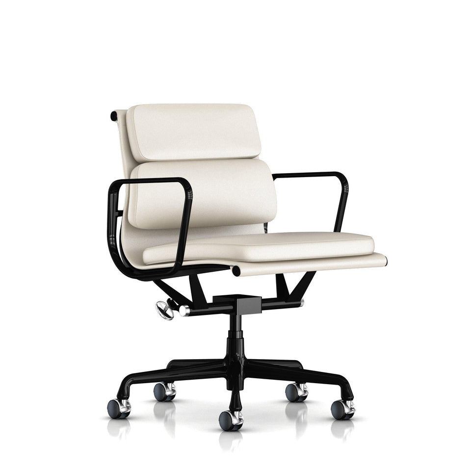 イームズソフトパッドマネジメントチェア