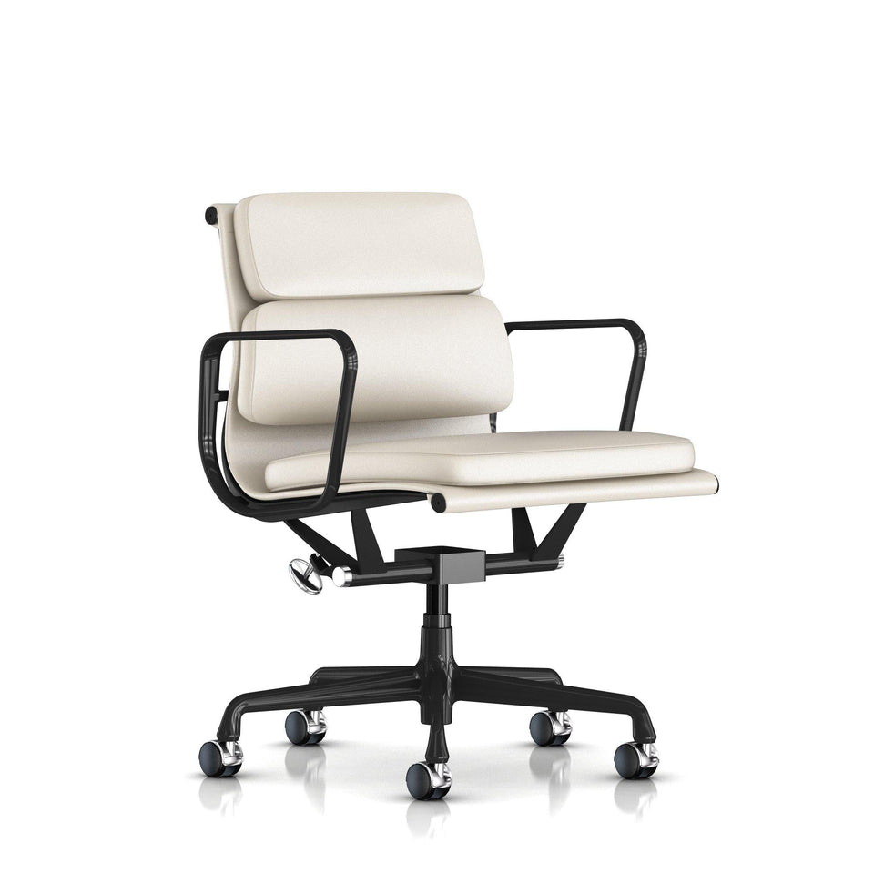 イームズソフトパッドマネジメントチェア