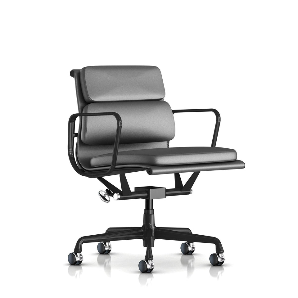 イームズソフトパッドマネジメントチェア