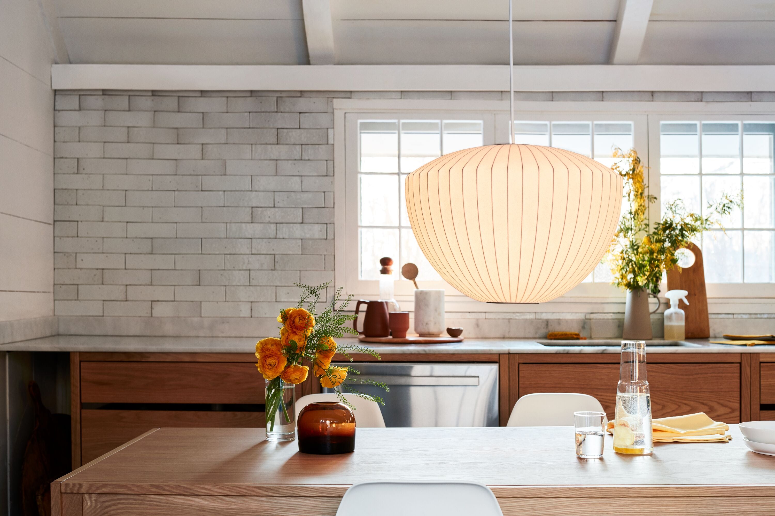 An image on JP-HM | Herman Miller Japan