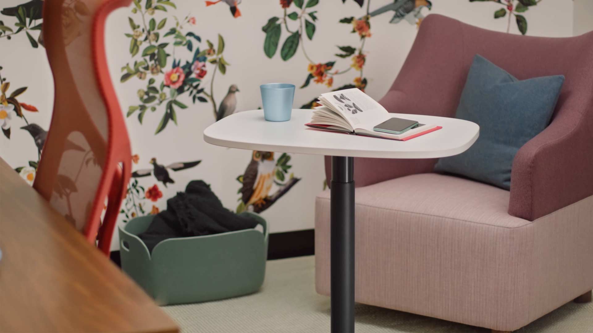 An image on JP-HM | Herman Miller Japan