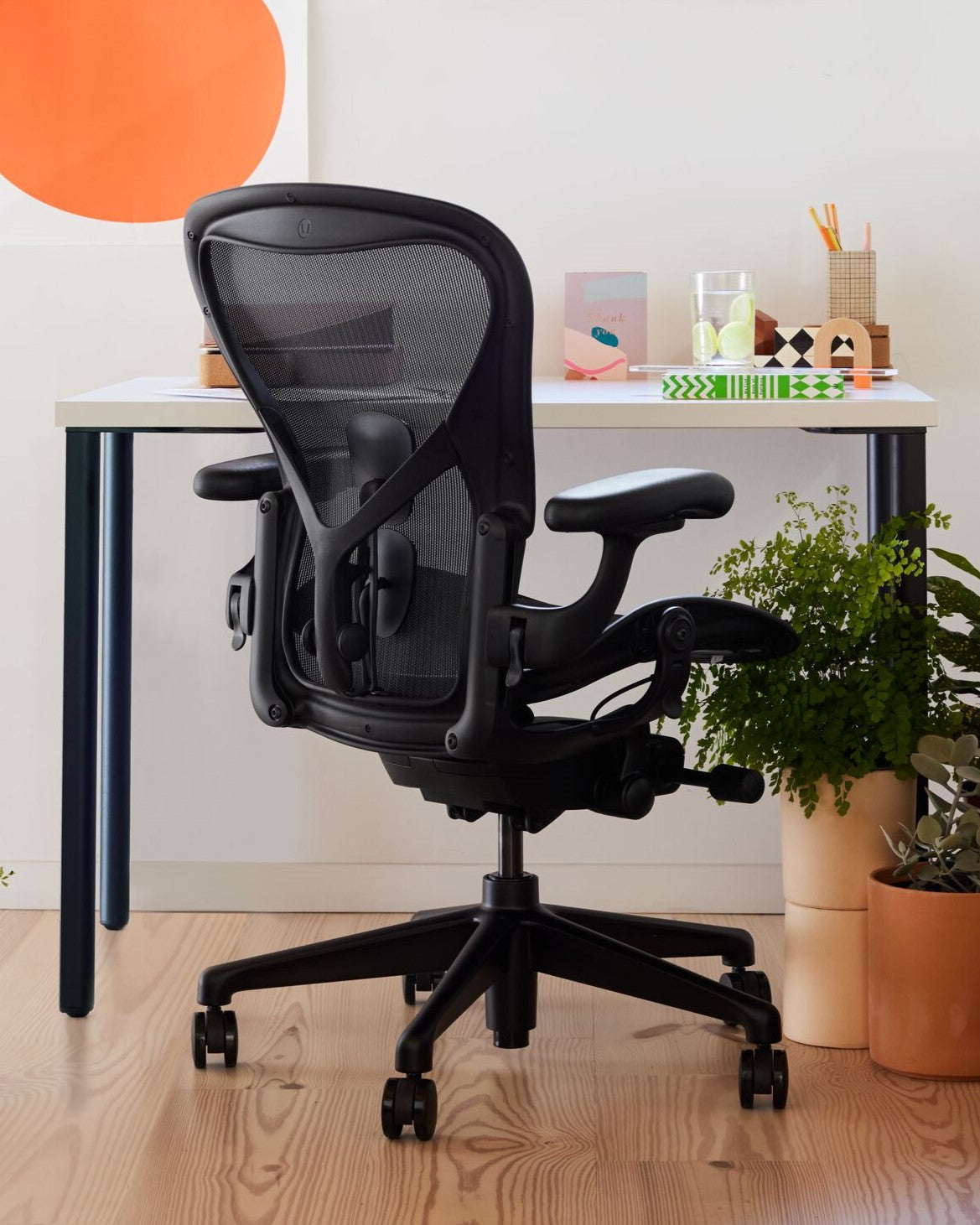 通販低価展示品/Herman Miller/ハーマンミラー/高級/Aeron/アーロンチェア/Bタイプ/フル装備/可動肘/ポスチャーフィット/デスクチェア/24万/smm924m ハーマンミラー