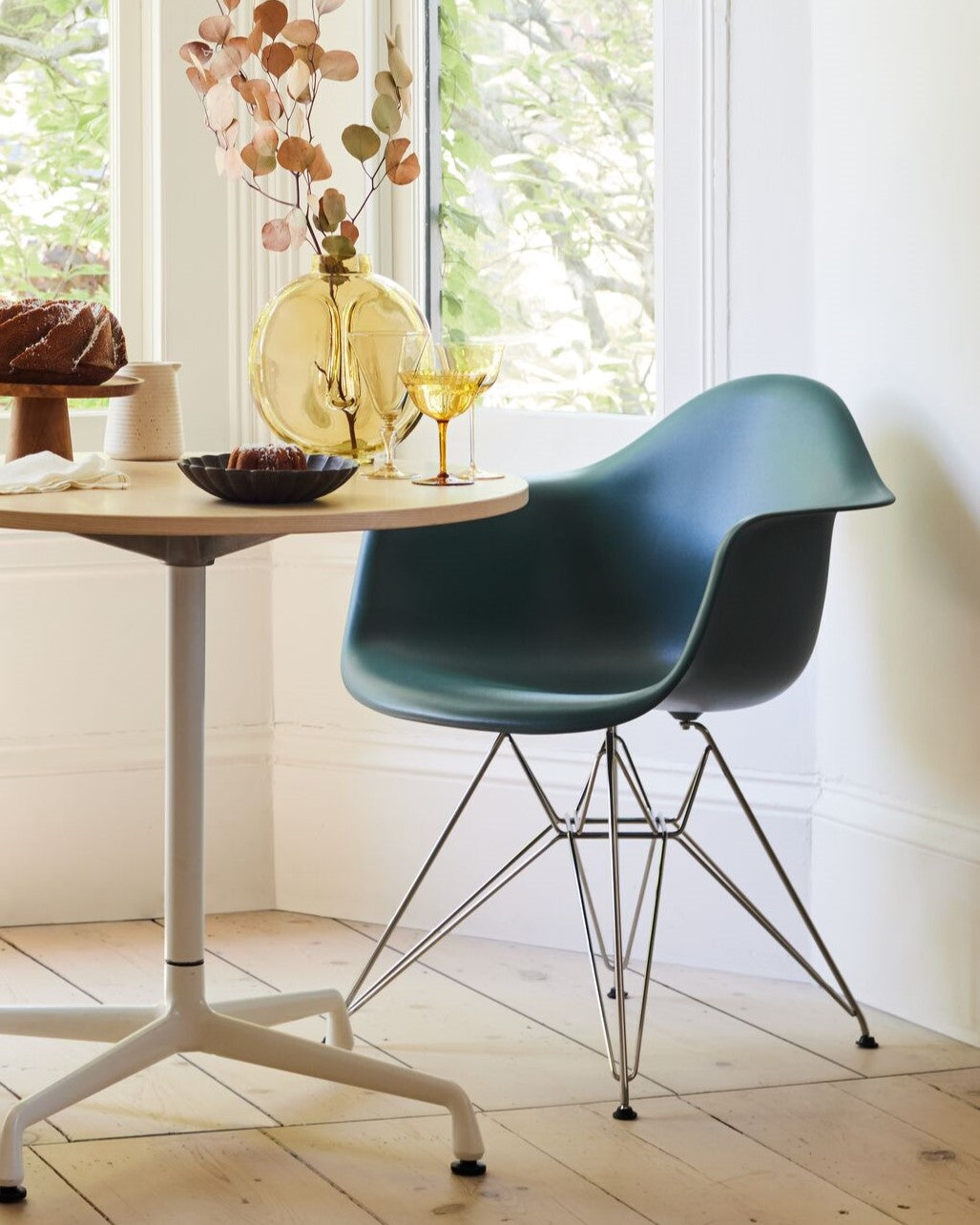 イームズプラスチックシェルチェア