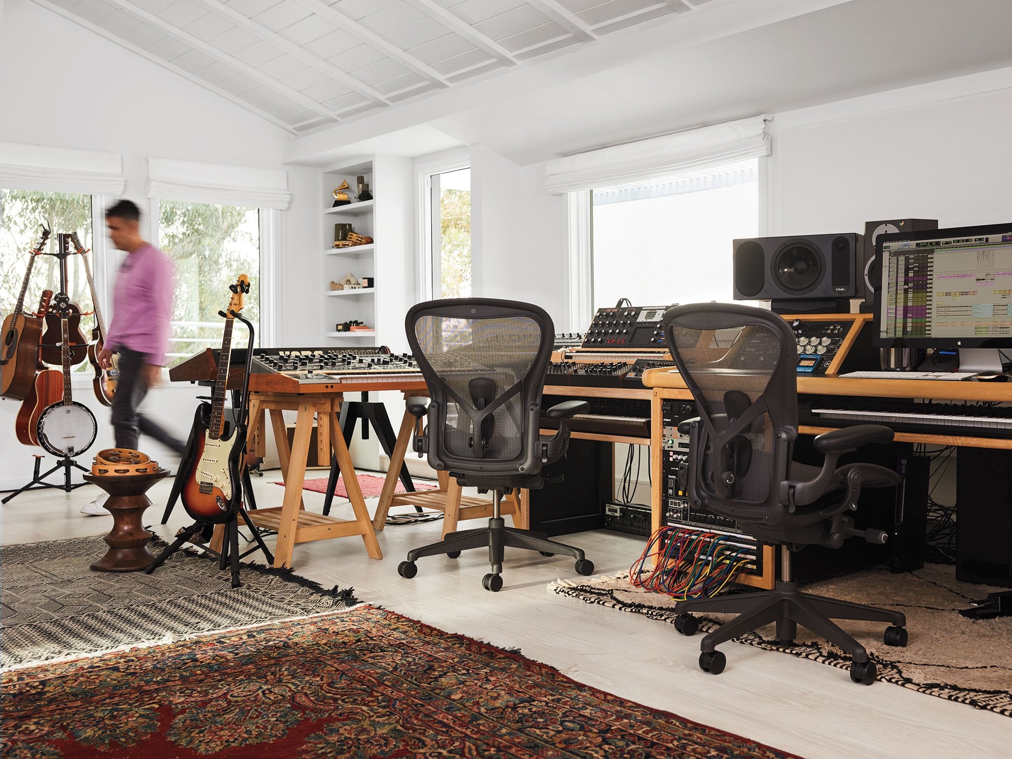 An image on JP-HM | Herman Miller Japan