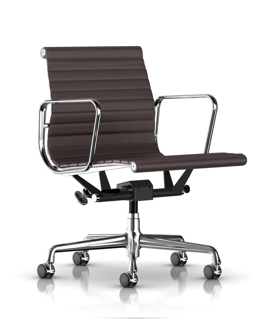 イームズアルミナムグループ マネジメントチェア