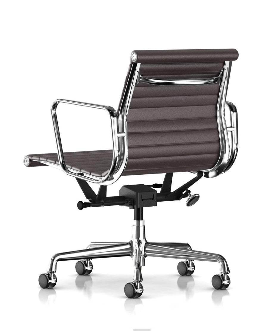 イームズアルミナムグループ マネジメントチェア