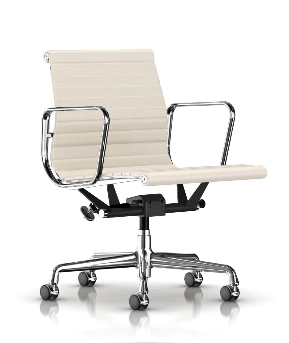 イームズアルミナムグループ マネジメントチェア