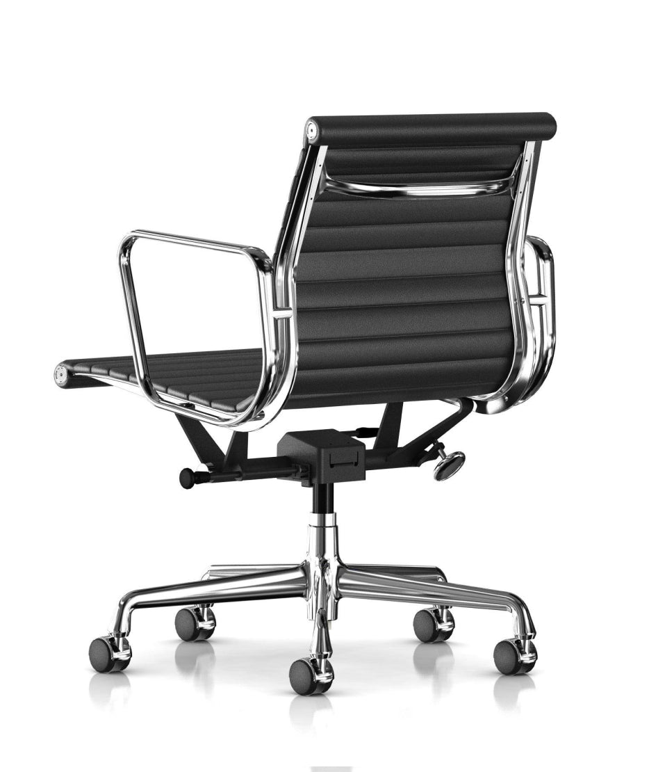 イームズアルミナムグループ マネジメントチェア