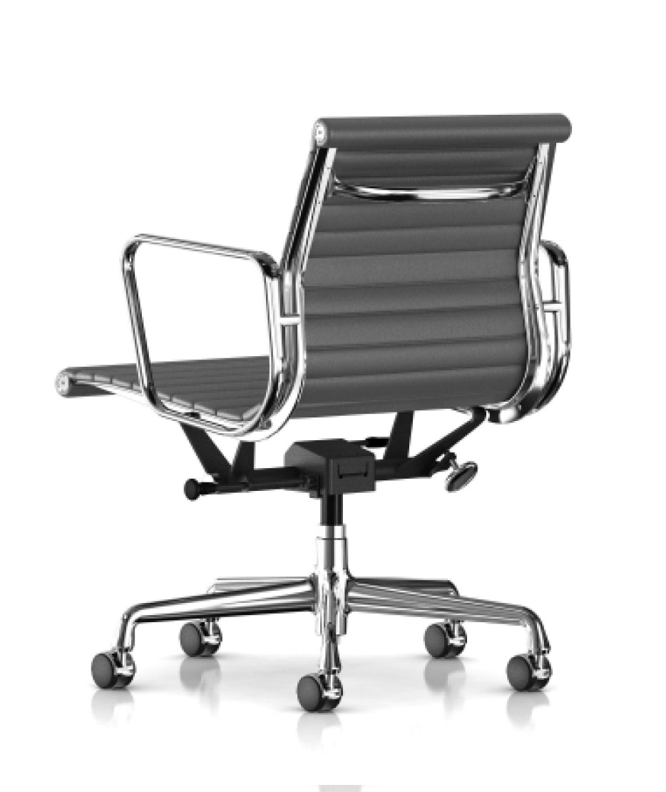 イームズアルミナムグループ マネジメントチェア